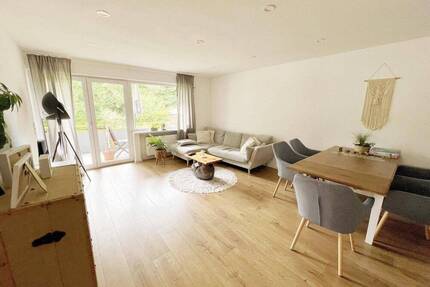 Stilvoll sanierte 3-Zi-Hochparterre-Wohnung mit EBK, Balkon & Garage in Beuel Küdinghoven - Bonn