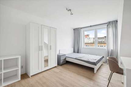 WG-Zimmer in Hamburg 840,00 € 16 m²