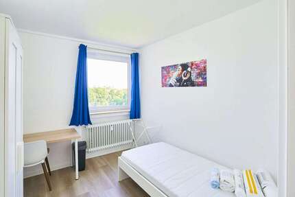 WG-Zimmer in Düsseldorf 609,00 € 10 m²
