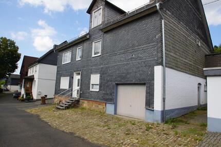 3-Zimmer Wohnung mit neuem Bad - 680,00&nbsp;EUR Kaltmiete, ca.&nbsp; 80,00&nbsp;m&sup2; in Wilnsdorf (PLZ: 57234)