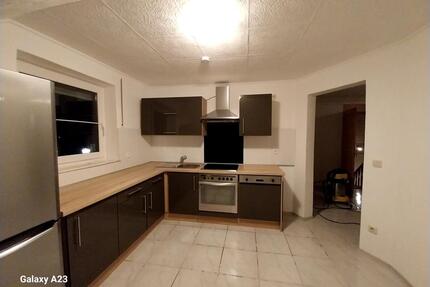 3-Zimmer Wohnung zu vermieten - 650,00&nbsp;EUR Kaltmiete, in Neumarkt-Sankt Veit (PLZ: 84494)