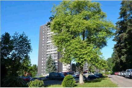 gepflegte 2 Zimmer Wohnung mit Küche, 2 Balkone & Parkplatz - Freudenstadt