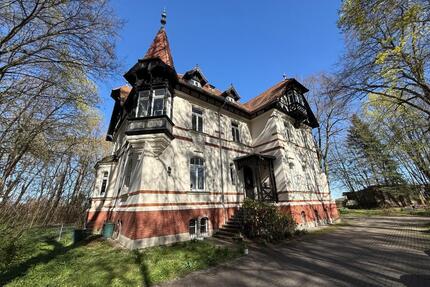 ** 2 Raum Wohnung mit EBK in schöner Villa ** ab 01.05.2026 - Leipzig Nord