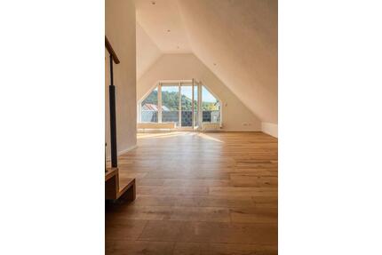 Stilvoll wohnen in Neckarsulm Neuberg - moderne 4 Zimmer Wohnung
