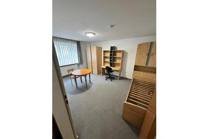 WG Zimmer in 2er WG - 360,00&nbsp;EUR Kaltmiete, ca.&nbsp; 15,91&nbsp;m&sup2; in Rottenburg am Neckar (PLZ: 72108)