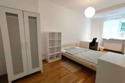 WG-Zimmer in München 930,00 € 17 m²