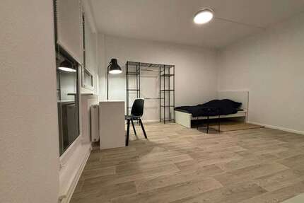 WG-Zimmer in Leipzig 299,00 € 28 m²
