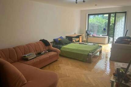 WG-Zimmer in München 650,00 € 30 m²