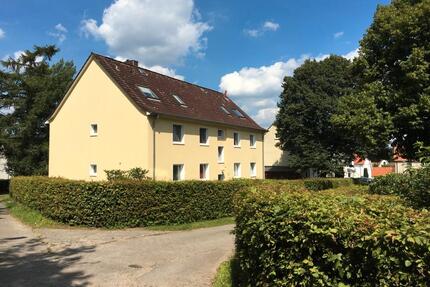 Buxtehude-2 Monate mietfrei-renovierungsbedürftige 2-Zimmer OG-Wohnung