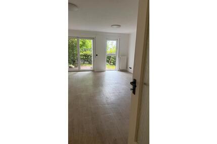Helle 2-Zimmer Wohnung mit eigenem Garten & Aufzug im Erdgeschoss - Offenbach am Main