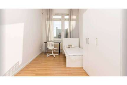 WG-Zimmer in Berlin 700,00 € 15 m²
