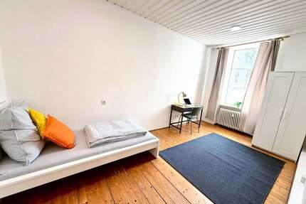 WG-Zimmer in München 850,00 € 14 m²