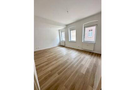 Renovierte 3-Zimmer EG Wohnung mit Garten mitten in Alt Willich