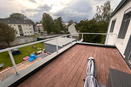 2 Zimmer Wohnung mit großer Terasse am Wasserturm - Solingen Mitte