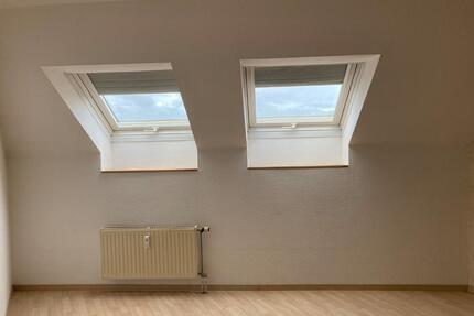 2-Zimmer Dachgeschosswohnung mit Aussicht - Heilbronn Horkheim