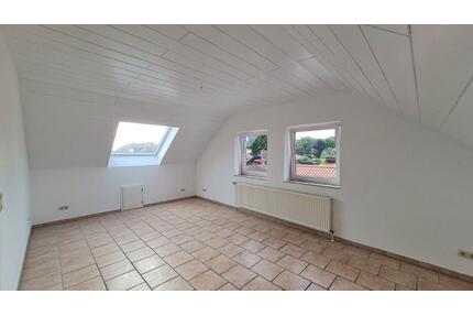 2 Zimmer Dachgeschoss Wohnung mit Blick in den Harz - Schöningen