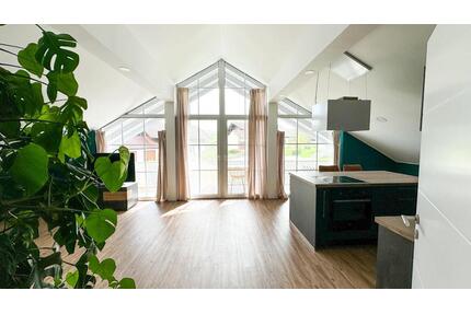 Helle 2,5-Zimmer Wohnung mit Balkon & EBK in ruhiger Lage - Haarbach