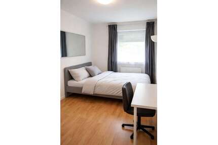 WG-Zimmer in Germering 775,00 € 10 m²
