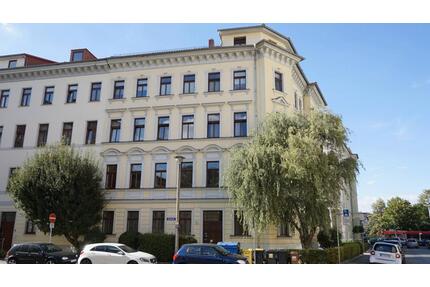 HIER KOMMT MAN GERN HEIM! 2 Zimmer-EG-Wohnung mit (kleinem) Balkon nahe der Altstadt - Erfurt