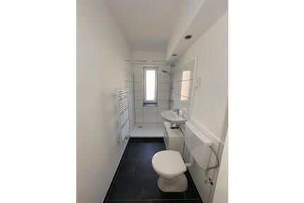 Erstbezug nach Sanierung, 2 Zimmer Whg, am VW Werk - Braunschweig Lehndorf-Watenbüttel