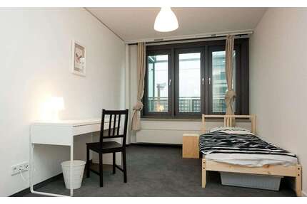 WG-Zimmer in Frankfurt am Main 575,00 € 15 m²