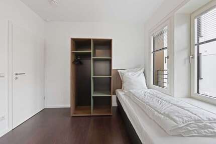 WG-Zimmer in Berlin 700,00 € 9 m²
