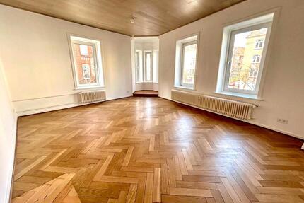 Erstbezug nach Sanierung - tolle 3-Zimmer Altbauwohnung - Kiel Schreventeich