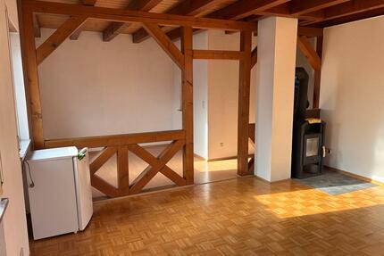 Große 4 Zimmer Wohnung über 2 Etagen - Kleinrinderfeld