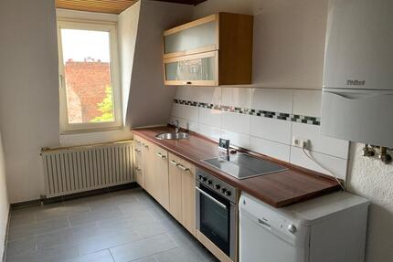 1 Zimmer Dachgeschoßwohnung mit Einbaukücheq - Nürnberg Sankt Leonhard