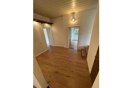 5 Zimmer Wohnung zum 01.06. frei - Delmenhorst