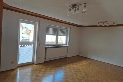 3 Zimmer Wohnung - 1.100,00&nbsp;EUR Kaltmiete, ca.&nbsp; 100,00&nbsp;m&sup2; in Rottendorf (PLZ: 97228)