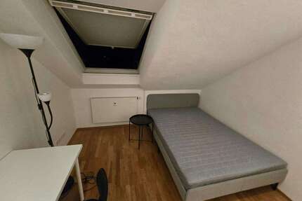 WG-Zimmer in München 950,00 € 14 m²