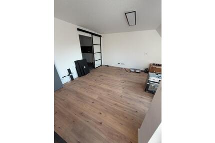 Neu renovierte 2 Zimmer Wohnung Sindelfingen-Maichingen