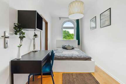 WG-Zimmer in Berlin 560,00 € 10 m²