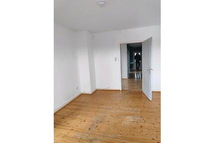 5 Zimmer Dachgeschoss Wohnung 140qm - Werther (Westfahlen)