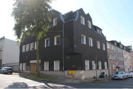 Hell Renovierte 4 Zimmer Wohnung in Gelsenkirchen-Buer