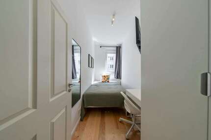 WG-Zimmer in Frankfurt am Main 600,00 € 9 m²