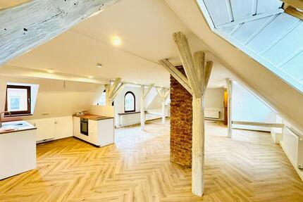 Charmantes Dachstudio mit Balkon - Nürnberg Gärten hinter der Veste