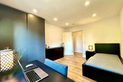 WG-Zimmer in München 810,00 € 14 m²