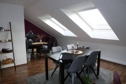 Gemütliche Daschgeschosswohnung mit EBK in Spenge!
