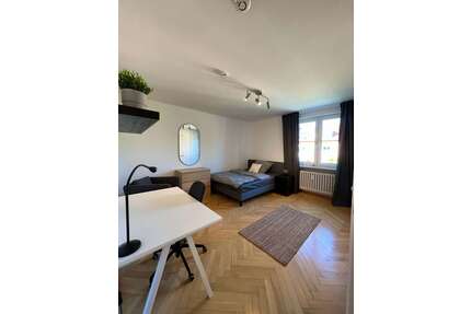 WG-Zimmer in München 950,00 € 16 m²