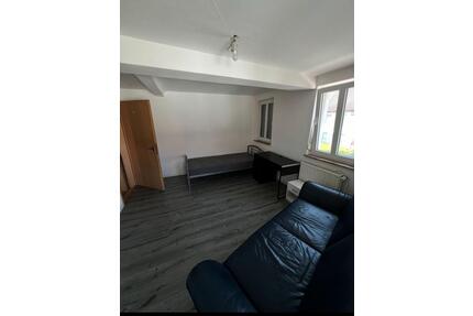 WG Zi. für eine Person - 490,00&nbsp;EUR Kaltmiete, ca.&nbsp; 48,00&nbsp;m&sup2; in Marbach am Neckar (PLZ: 71672)