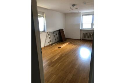 1 Zimmer Wohnung zu Vermieten in Böblingen