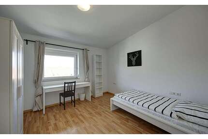 WG-Zimmer in Stuttgart 460,00 € 13 m²