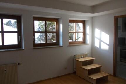 Helle 3 Zimmer Wohnung Souterrain mit Terrasse - Pocking