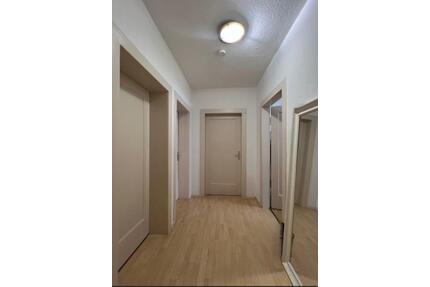 Helle, zentrale 3-Zimmer Wohnung - WG-geeignet - Detmold