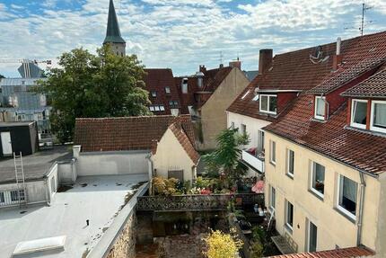 Möblierte 4 Zimmer Dachgeschosswohnung in der Innenstadt - Osnabrück
