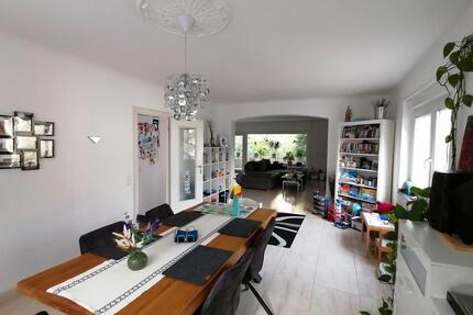 Innenstadt MG: Wohnung mit gr. Wohn-Esszimmer in ruhiger Lage - Mönchengladbach