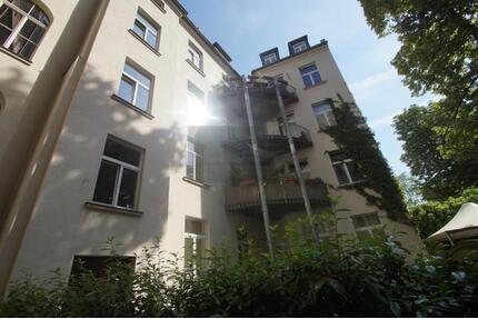 5 Zimmer Wohnung mit Einbauküche und Balkon im Musikerviertel im 2OG zu vermieten - Leipzig Mitte