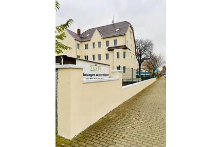 3 Zimmer Wohnung mit EBK, Keller ud Gartenmitbenutzun - Riesa Canitz